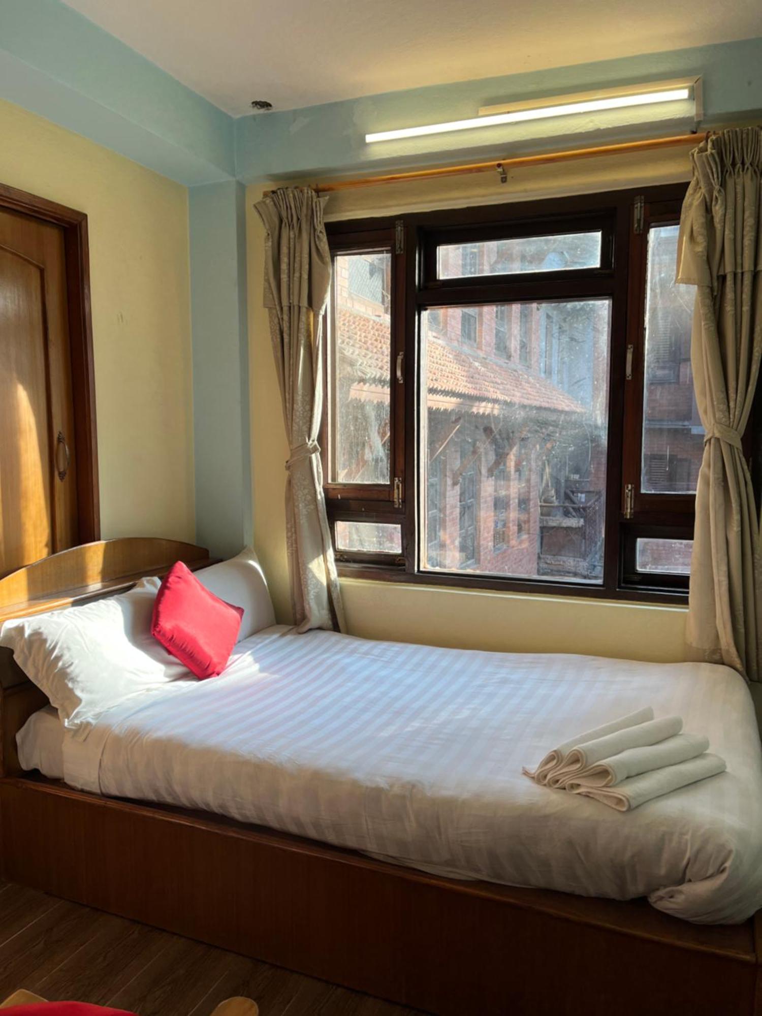 Golden Gate Guest House Bhaktapur Ngoại thất bức ảnh