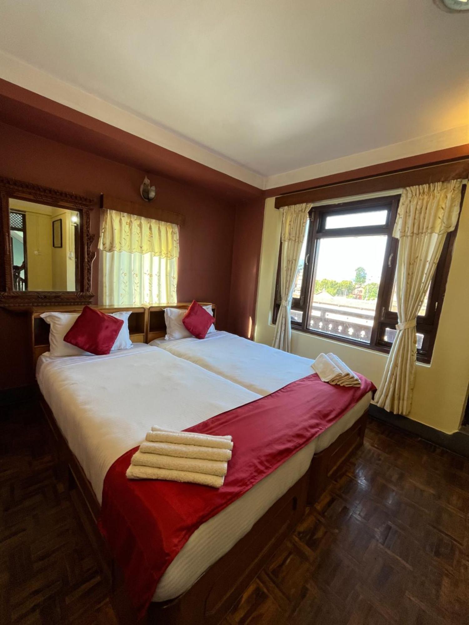 Golden Gate Guest House Bhaktapur Ngoại thất bức ảnh