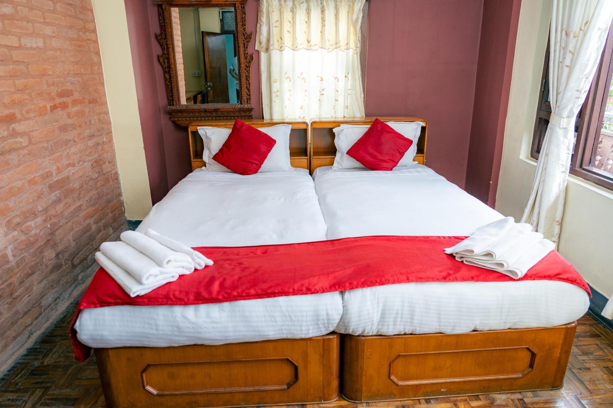 Golden Gate Guest House Bhaktapur Ngoại thất bức ảnh