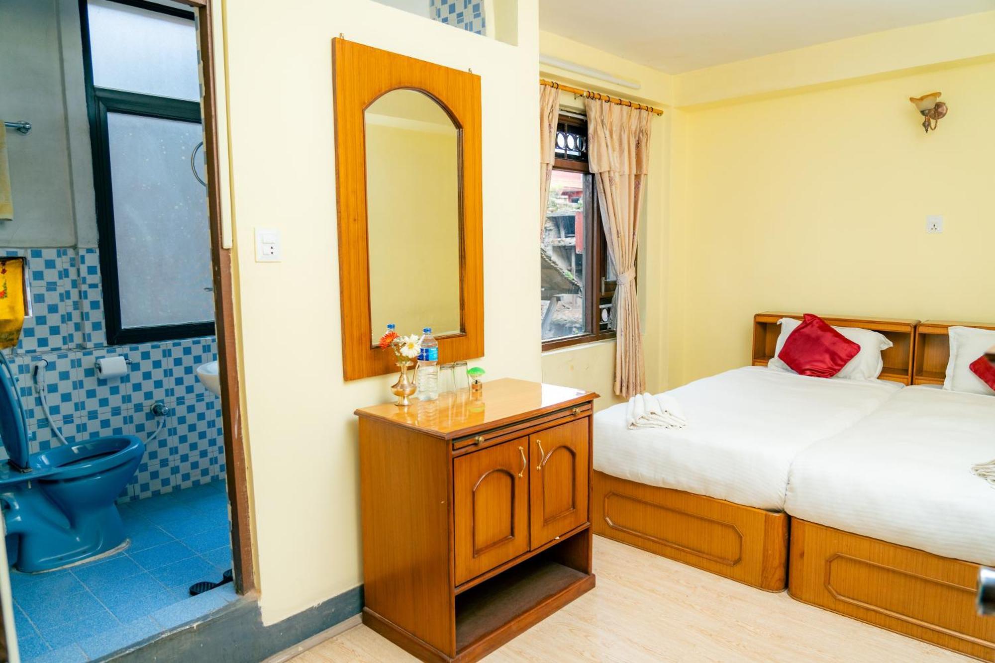 Golden Gate Guest House Bhaktapur Ngoại thất bức ảnh