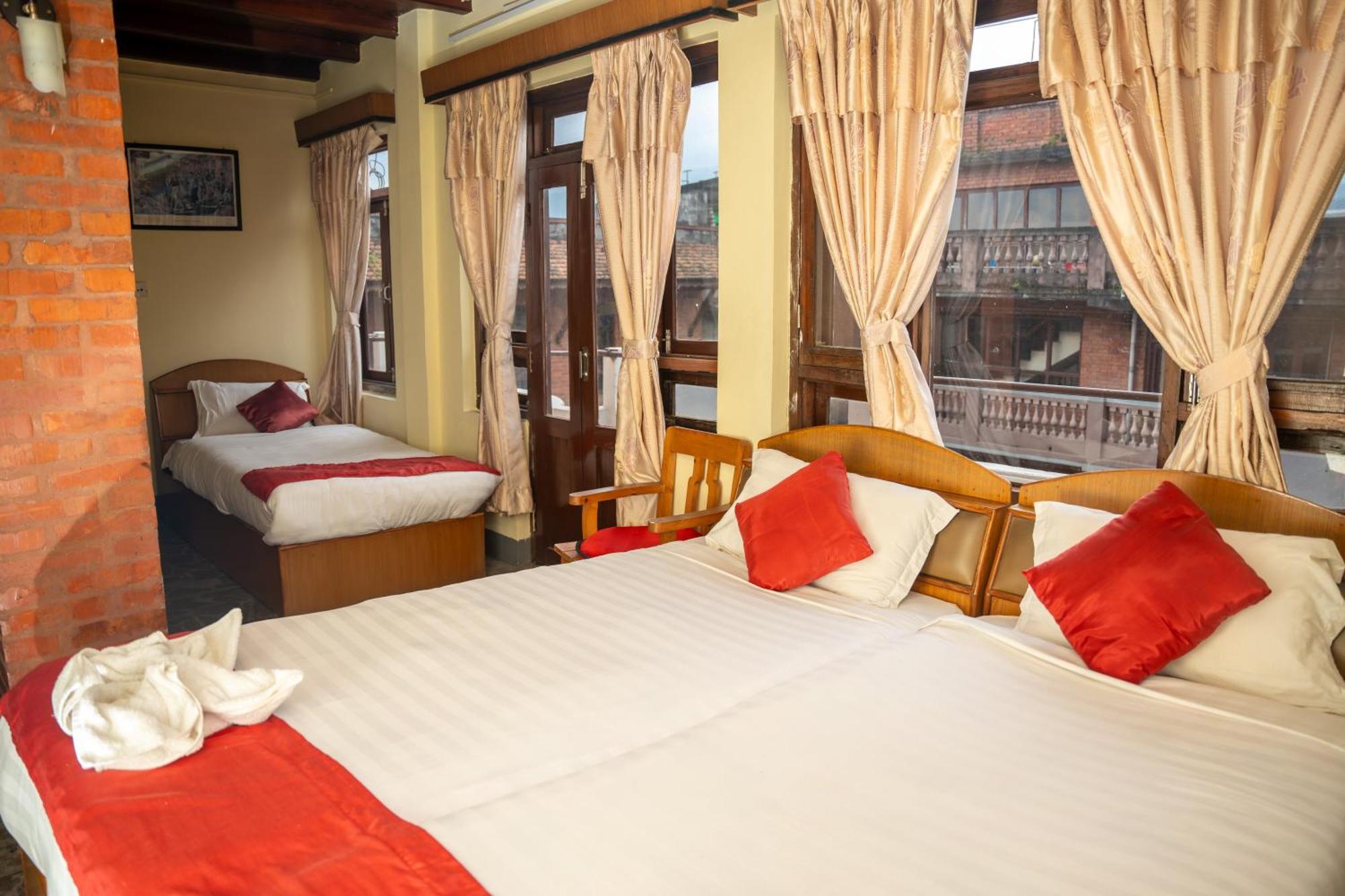 Golden Gate Guest House Bhaktapur Ngoại thất bức ảnh